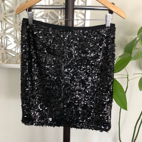 Ann Taylor Black Sequined Skirt size 4-excellent! - Picture 3 of 4